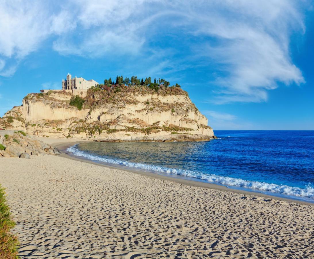 B&B The Sea - Family Rooms - Free Parking Тропеа Екстер'єр фото